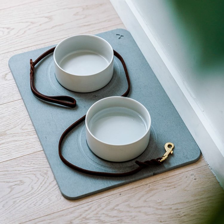 Tapis de Gamelles Chiens et Chats en Pierre de Diatomite - Gris Foncé